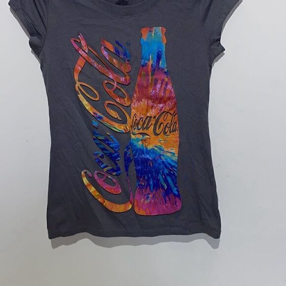 Coca-Cola Kid's Short-Sleeve Coca-Cola Logo Print Multi-Color T-Shirt Medium - Picture 2 of 6